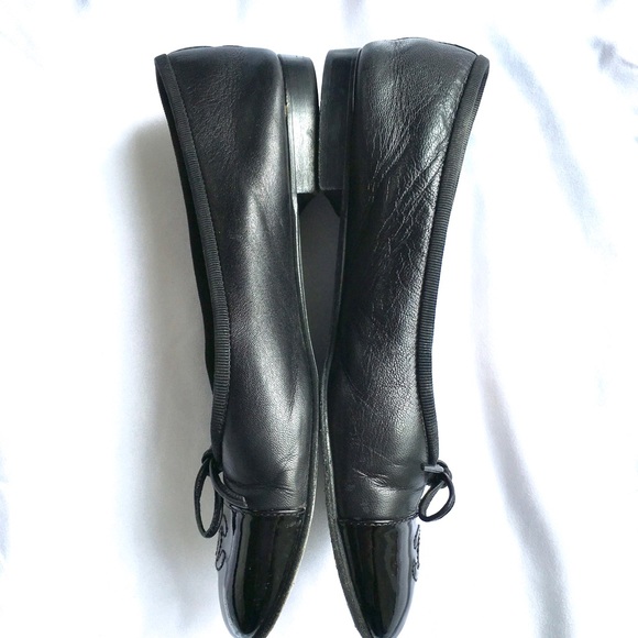 Chanel Lamb Leather Cap Toe Ballet Flat - Picture 4 of 8